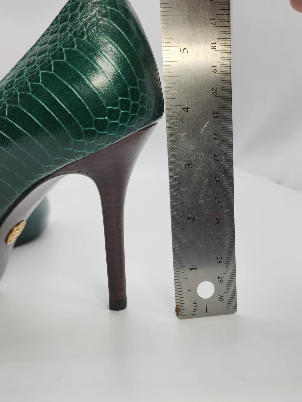 Tory Burch Emerald Green Snake-Embossed Leather Pumps - Size 6